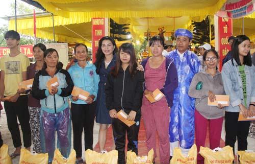 Quỹ Từ thiện Kim Oanh dành hơn 3 tỉ đồng tri ân các anh hùng, liệt sĩ ảnh 1